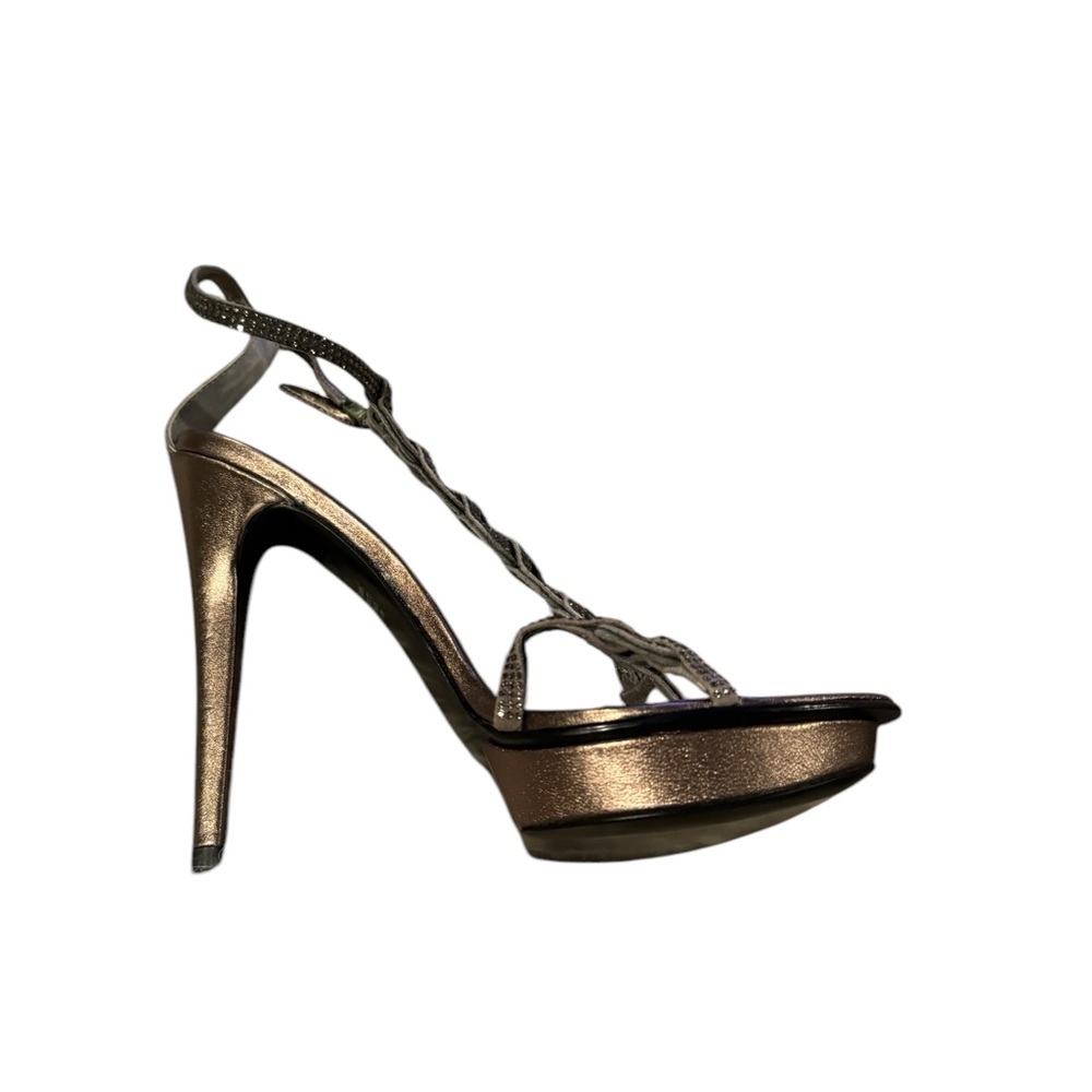 👠 Pelle Moda 5” Platinum Metallic Ankle Strap Sandal Heel Stone Detail Women’s…